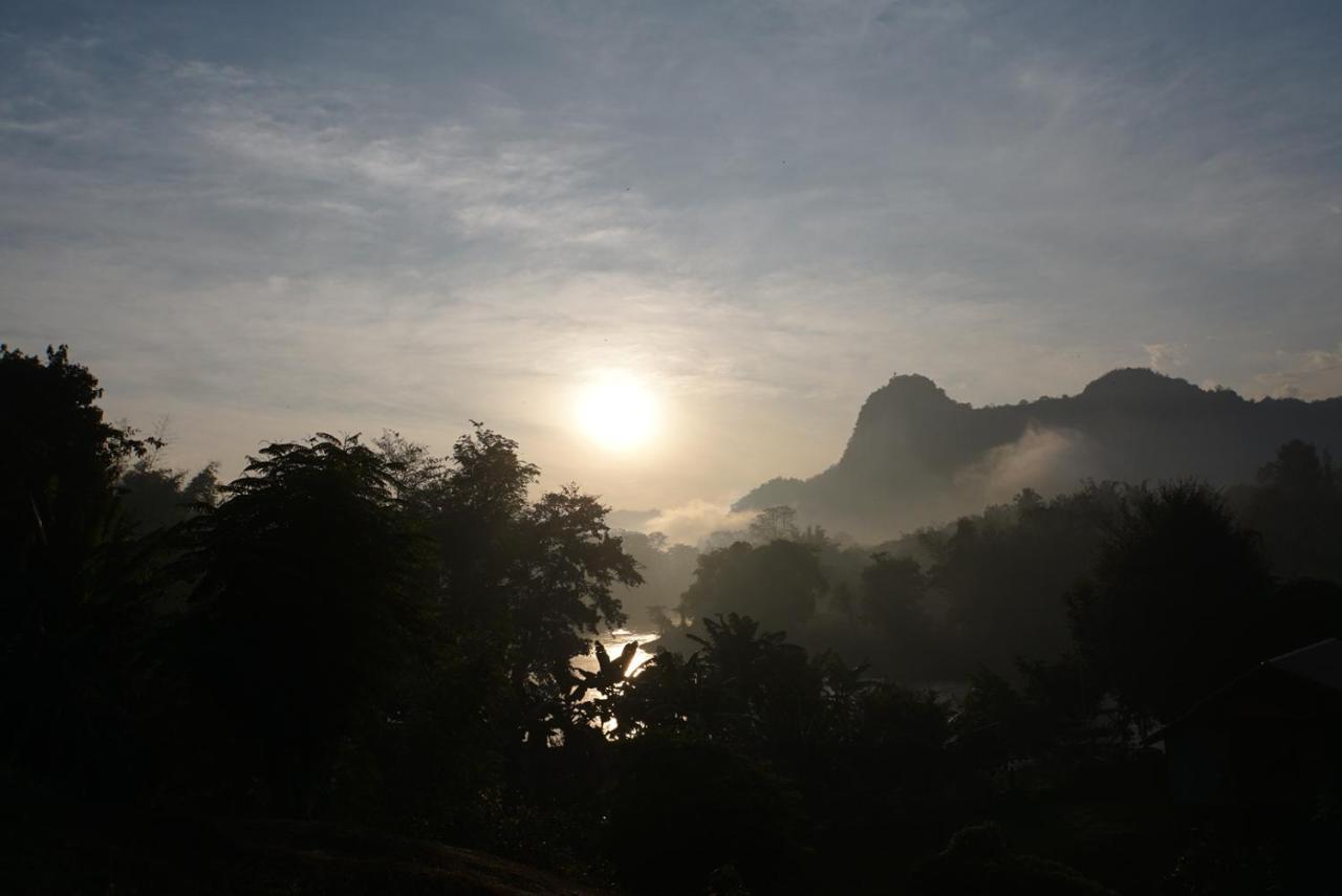 BaanRai KhunYa Hotel Sai Yok Luaran gambar