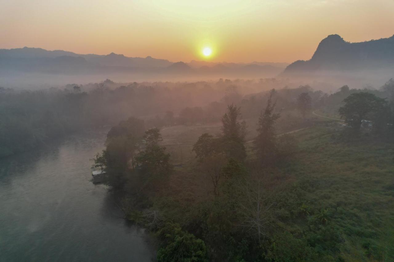 BaanRai KhunYa Hotel Sai Yok Luaran gambar