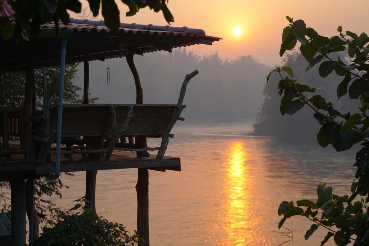 BaanRai KhunYa Hotel Sai Yok Luaran gambar