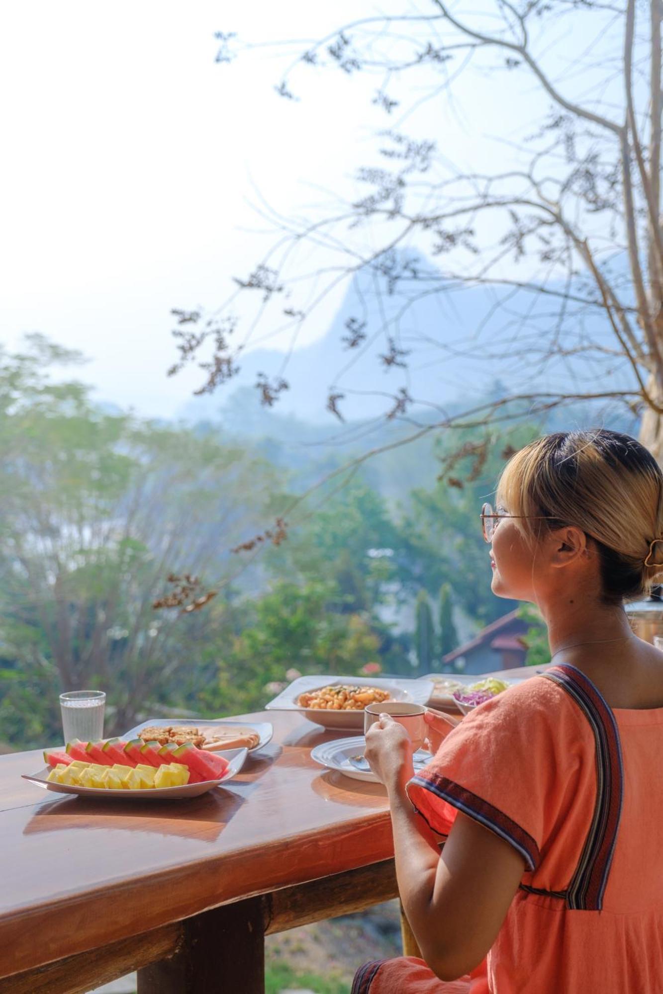 BaanRai KhunYa Hotel Sai Yok Luaran gambar