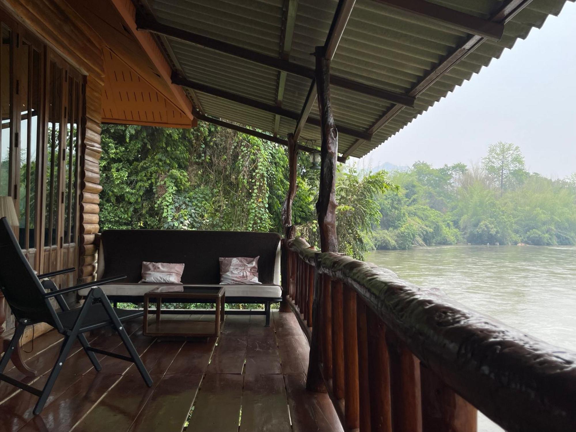 BaanRai KhunYa Hotel Sai Yok Luaran gambar