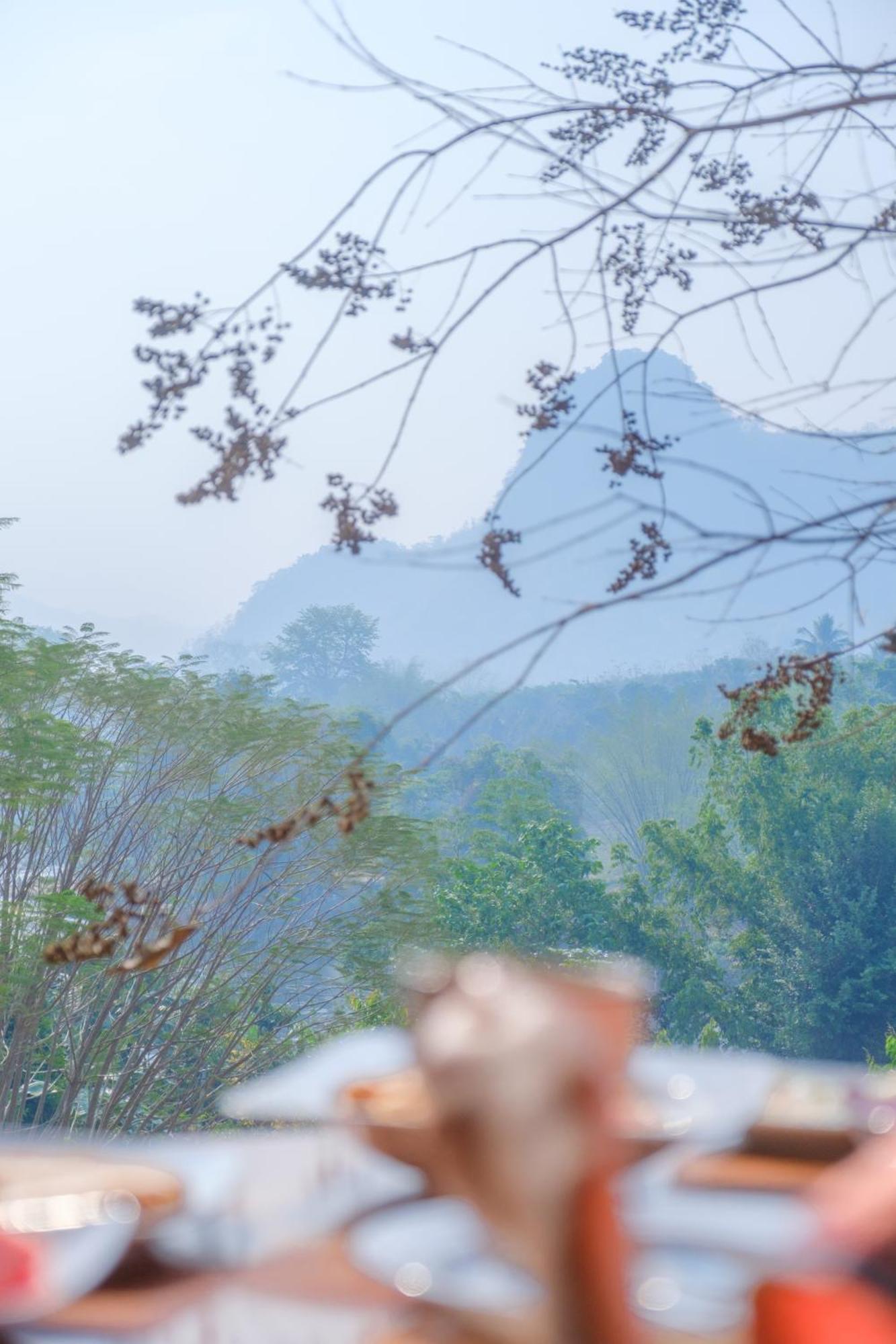 BaanRai KhunYa Hotel Sai Yok Luaran gambar