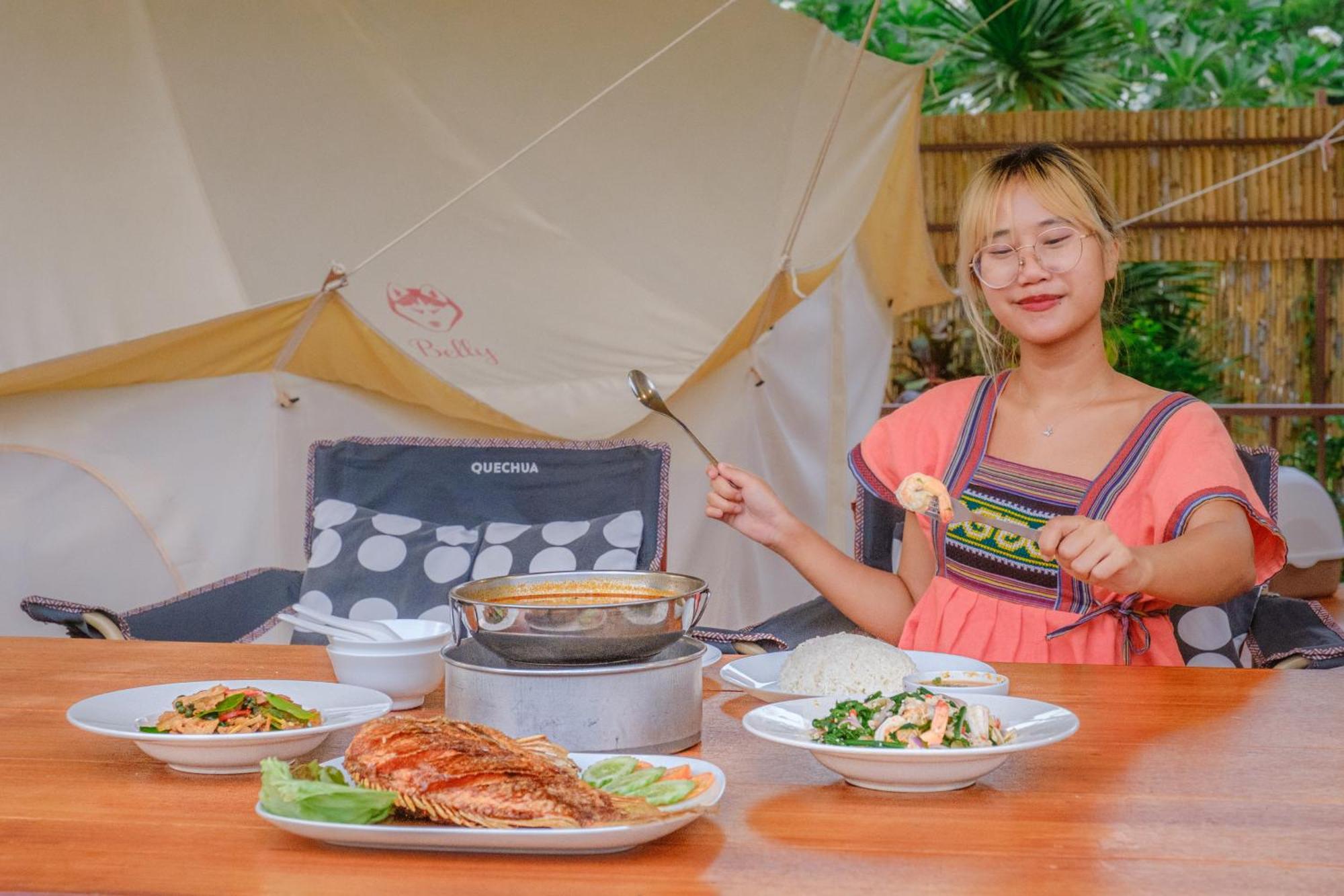 BaanRai KhunYa Hotel Sai Yok Luaran gambar