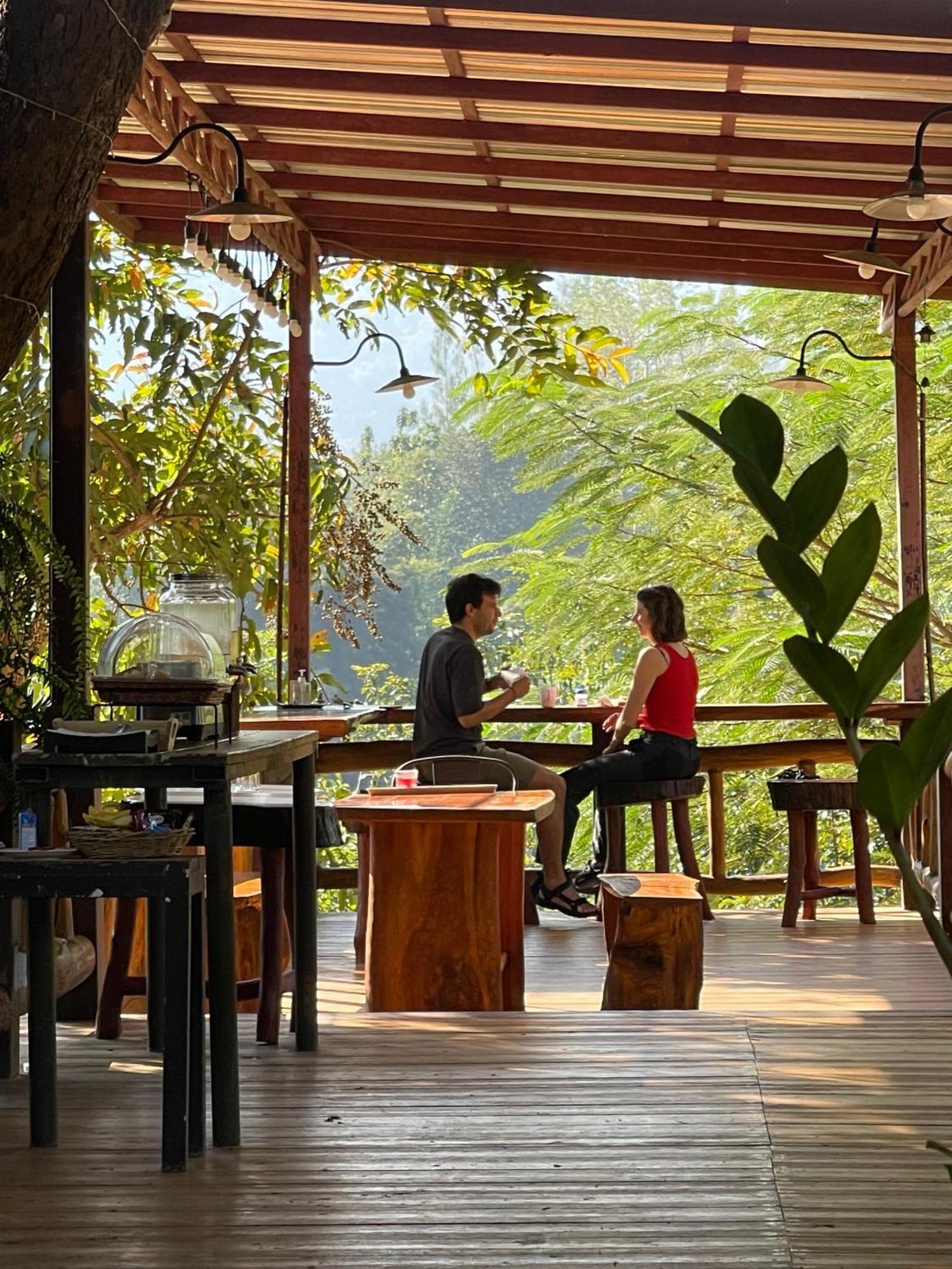 BaanRai KhunYa Hotel Sai Yok Luaran gambar
